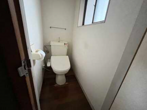 広島市西区己斐上、中古一戸建てのトイレ画像です