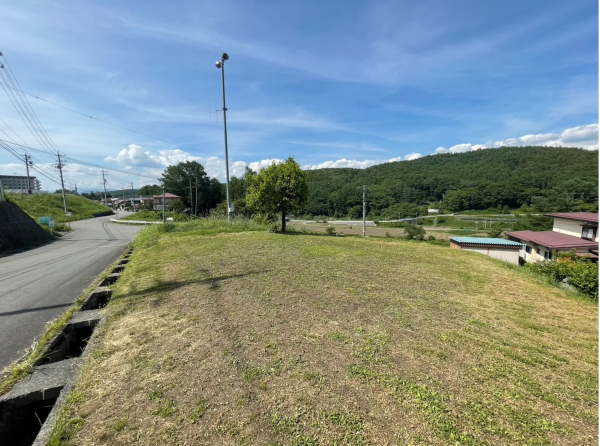 茅野市金沢、土地の画像です