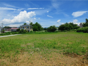 茅野市泉野、土地の画像です