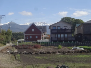 茅野市泉野、土地の画像です