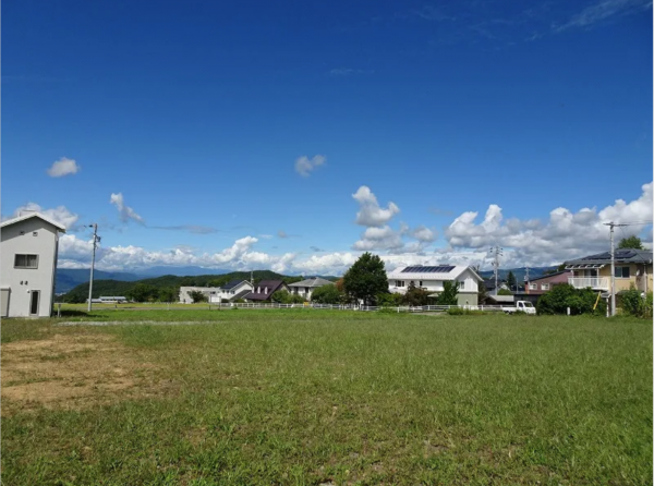 茅野市泉野、土地の画像です