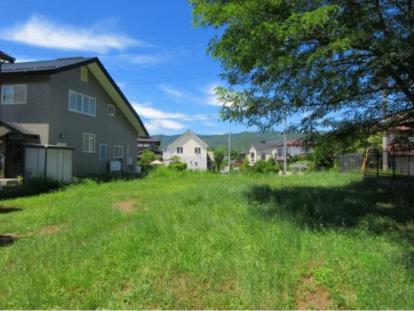 茅野市中大塩、土地の画像です