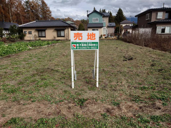 茅野市湖東、土地の画像です