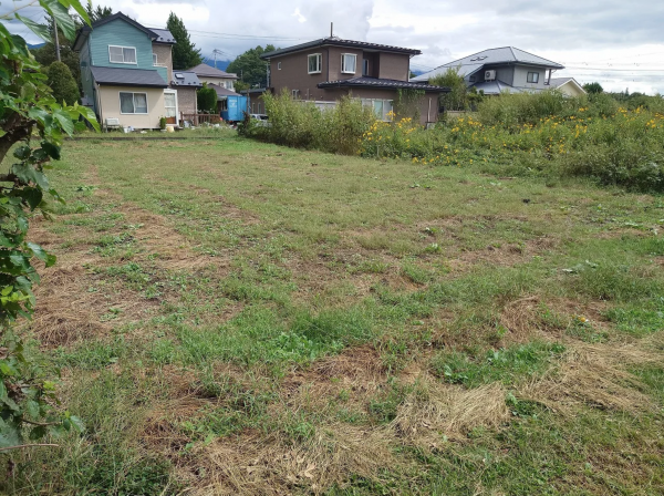 茅野市湖東、土地の画像です