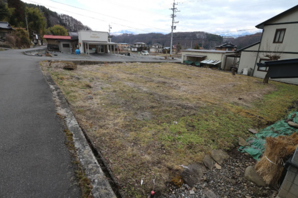 茅野市米沢、土地の画像です