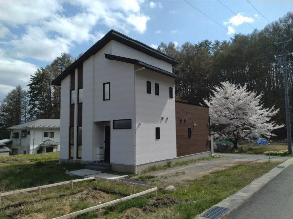 茅野市ちの、中古一戸建ての画像です