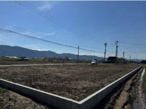 諏訪市、土地の画像です