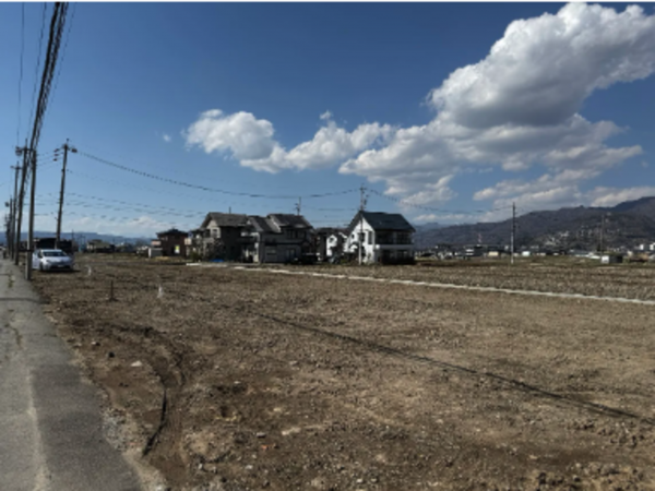 諏訪市、土地の画像です