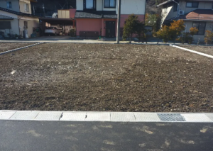 諏訪市、土地の画像です