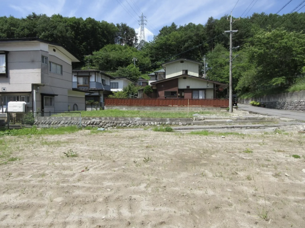 茅野市城山、土地の画像です