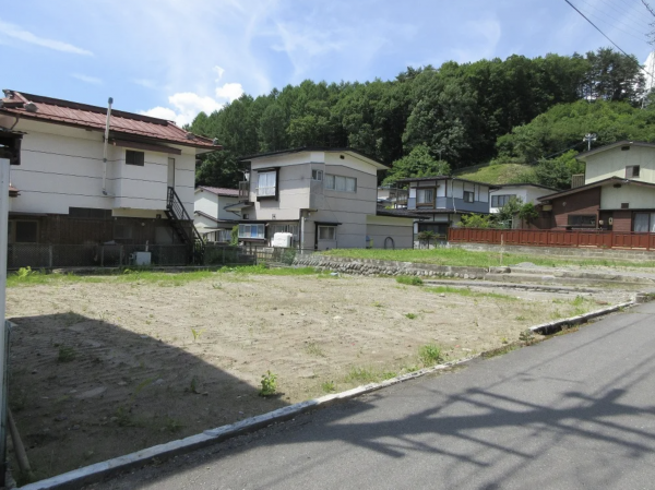 茅野市城山、土地の画像です
