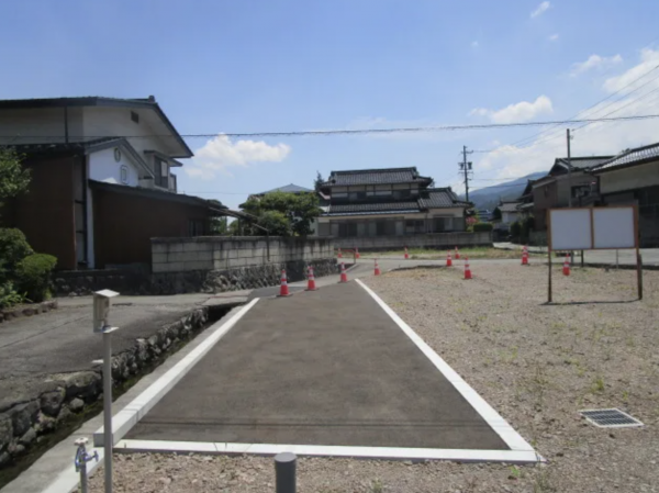 茅野市宮川、土地の画像です