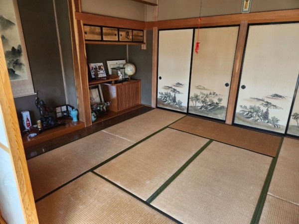 茅野市玉川、中古一戸建ての画像です