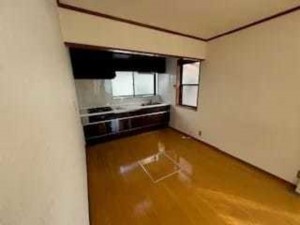 諏訪市、中古一戸建ての画像です