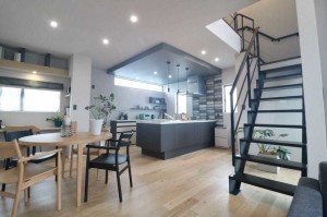 諏訪市城南、土地の画像です