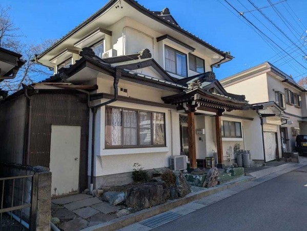 諏訪郡下諏訪町東町中、中古一戸建ての画像です