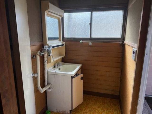 茅野市宮川、中古一戸建ての画像です