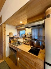 諏訪郡富士見町境、中古一戸建てのキッチン画像です