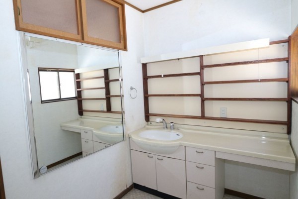 茅野市玉川、中古一戸建ての画像です