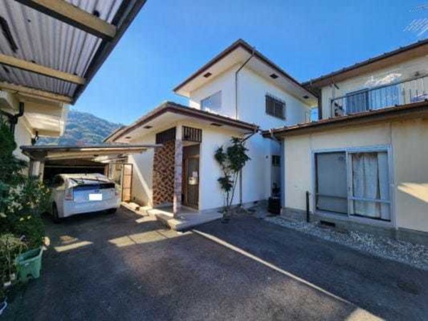 諏訪市、中古一戸建ての画像です