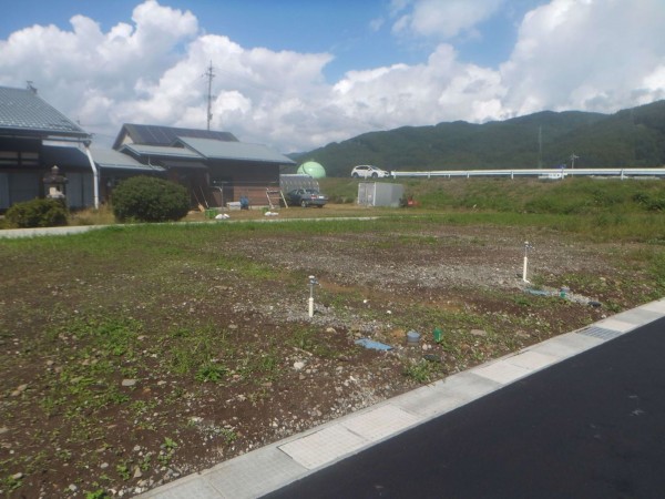 諏訪市、土地の画像です