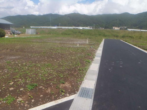 諏訪市、土地の画像です