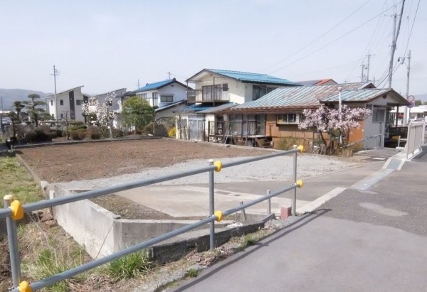 諏訪市、土地の画像です