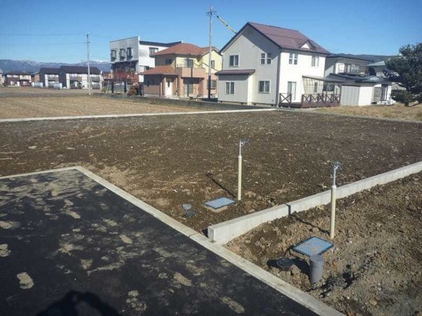 諏訪市、土地の画像です