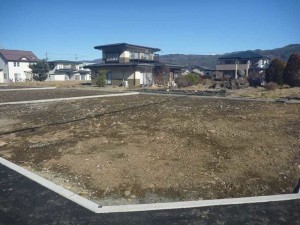 諏訪市、土地の画像です