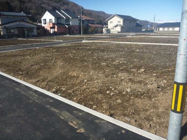 諏訪市、土地の画像です