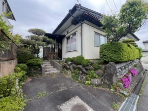茅野市玉川、中古一戸建ての外観画像です