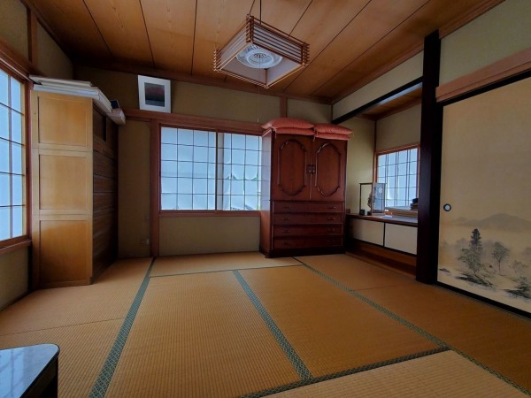 諏訪市、中古一戸建ての画像です