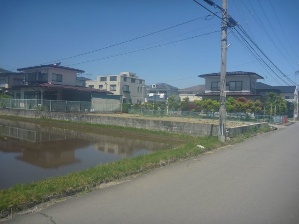 諏訪市、土地の画像です