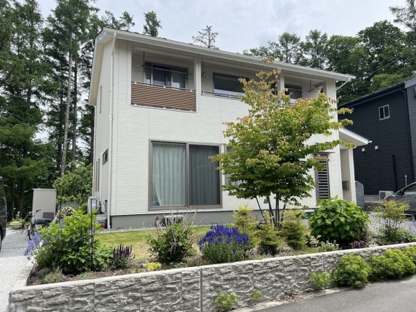 茅野市玉川、中古一戸建ての外観画像です
