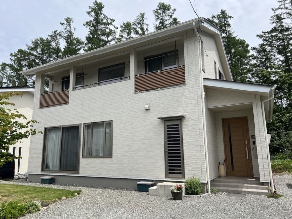 茅野市玉川、中古一戸建ての外観画像です