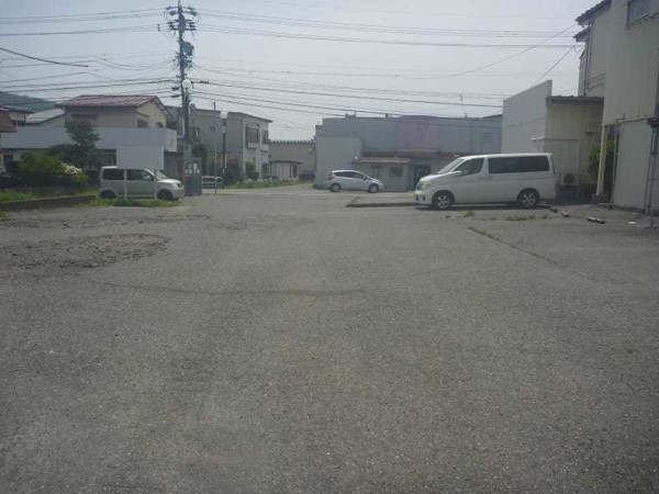 諏訪市、土地の画像です