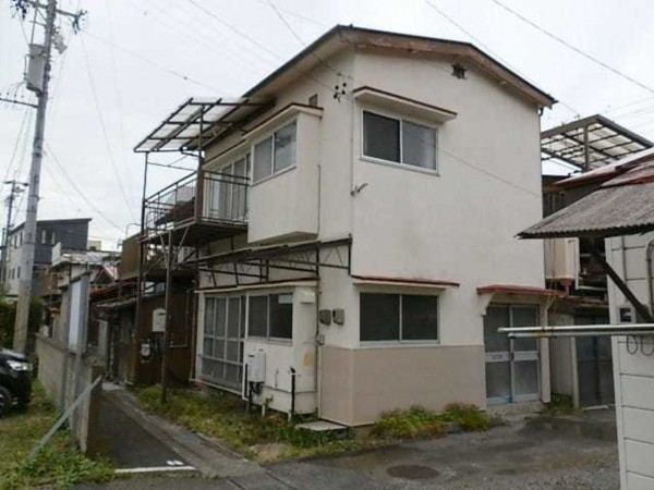 諏訪市大手、中古一戸建ての画像です