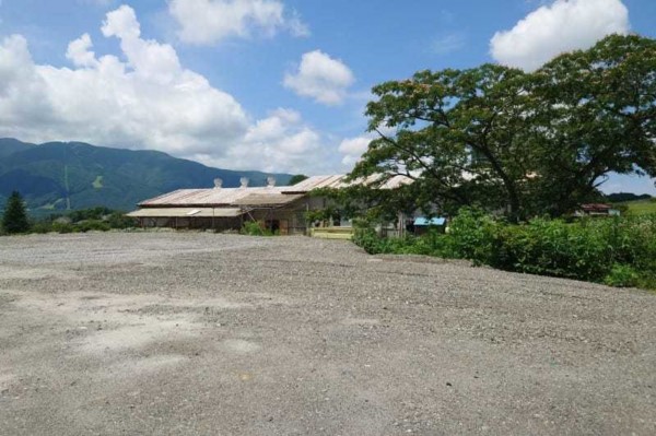 諏訪郡富士見町富士見、土地の画像です