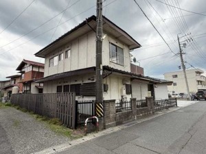 諏訪郡下諏訪町曙町、中古一戸建ての画像です