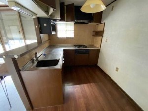 諏訪郡下諏訪町曙町、中古一戸建ての画像です