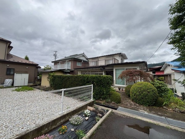 諏訪市湯の脇、中古一戸建ての画像です