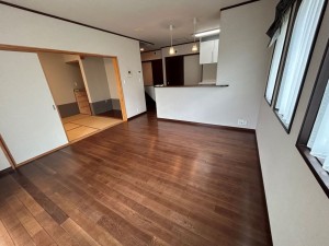 茅野市玉川、中古一戸建ての画像です