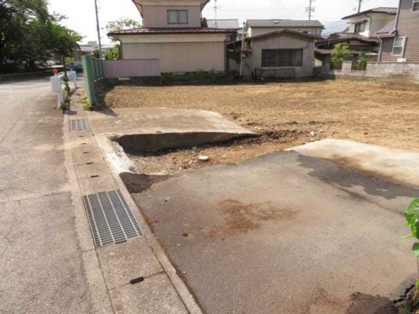 諏訪市、土地の画像です