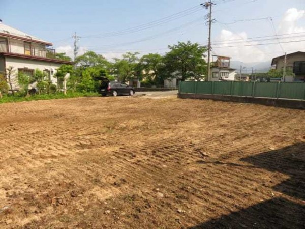 諏訪市、土地の画像です