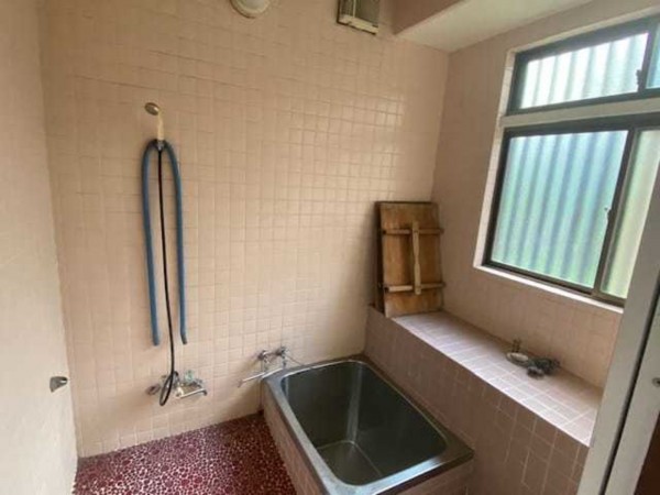 諏訪市、中古一戸建ての画像です