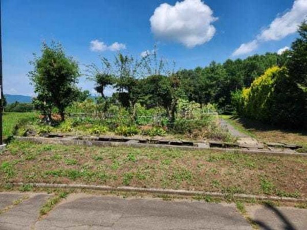 茅野市泉野、土地の画像です