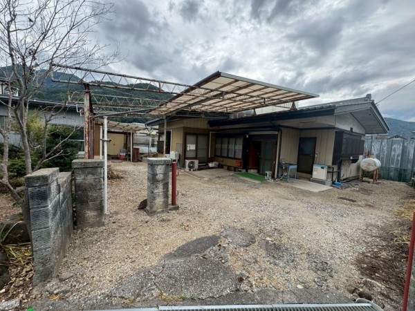 諏訪市、中古一戸建ての画像です