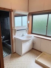 諏訪市、中古一戸建ての画像です