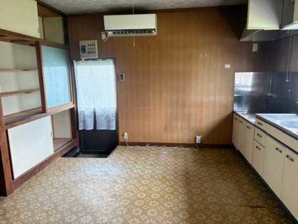 諏訪市、中古一戸建ての画像です