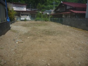 諏訪市湯の脇、土地の画像です